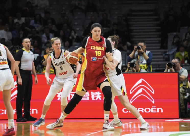 福彩-比利时女篮主帅：张子宇的身高让人印象深刻，篮下技术很出色